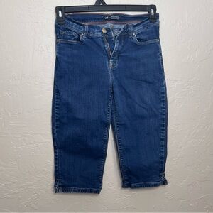 LEE MIDRISE FIT DENIM CAPRIS SIZE 4 MEDIUM